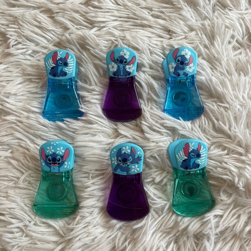 Stitch magnetic clips